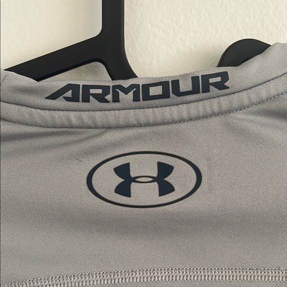 Under Armour Gray Long Sleeve Tee for Active Comfort - Picture 3 of 5